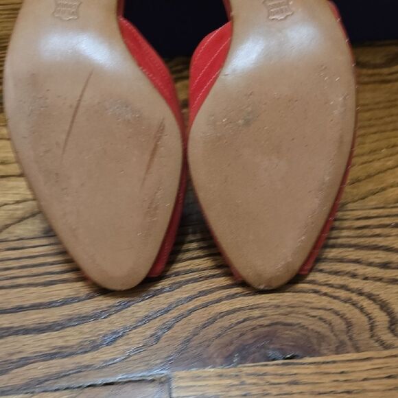 Dior Red Vintage-Style Heels - Picture 6 of 10